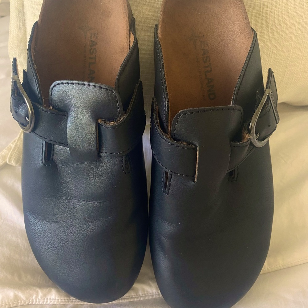 Eastland clogs black size 7M